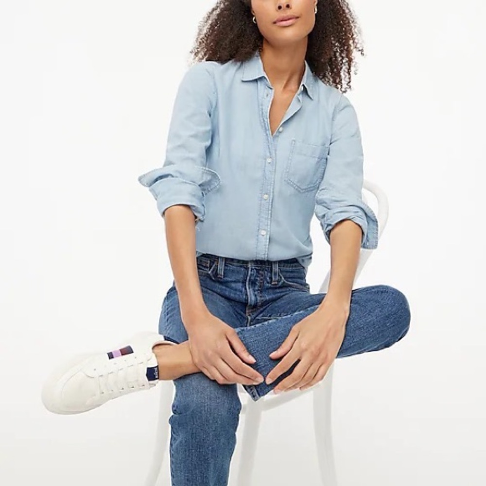 J. Crew Chambray shirt in signature fit